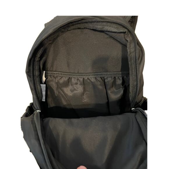 EastSport Softshell Backpack with Computer Sleeve - Picture 3 of 3